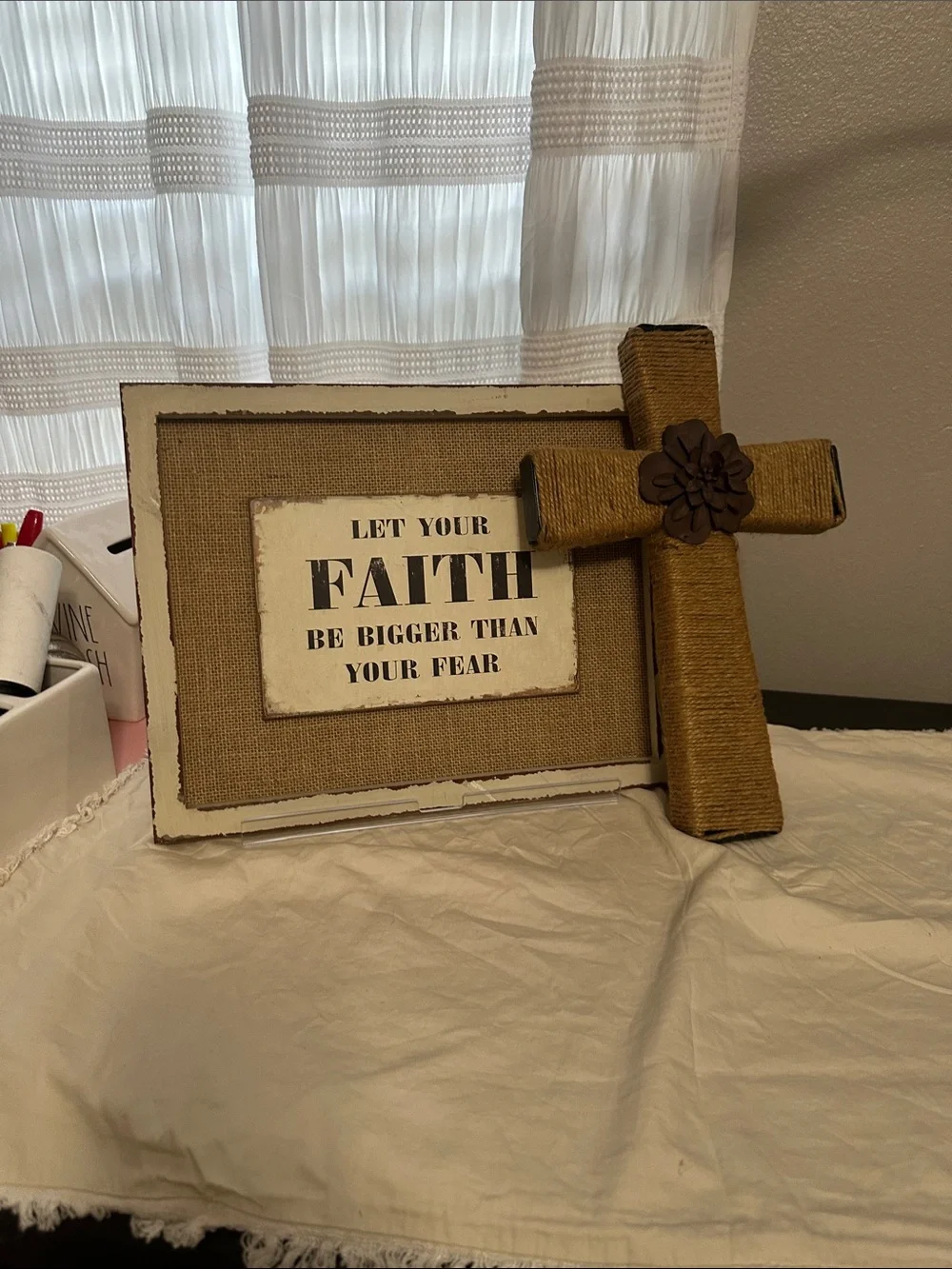 Rustic Burlap Cross and Faith Sign Home Accent - Brown NWT